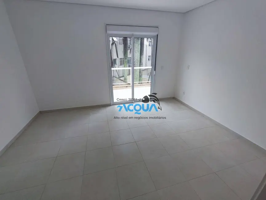 Sobrado com 4 quartos à venda, 315m2 em Jardim Três Marias, Guaruja - SP - imagem 8 Foto 8 de Sobrado com 4 quartos à venda, 315m2 em Jardim Três Marias, Guaruja - SP
