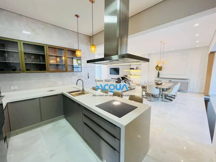 Casa de Condomínio com 6 quartos à venda, 525m2 em Acapulco, Guaruja - SP - imagem 7 Foto 7 de Casa de Condomínio com 6 quartos à venda, 525m2 em Acapulco, Guaruja - SP