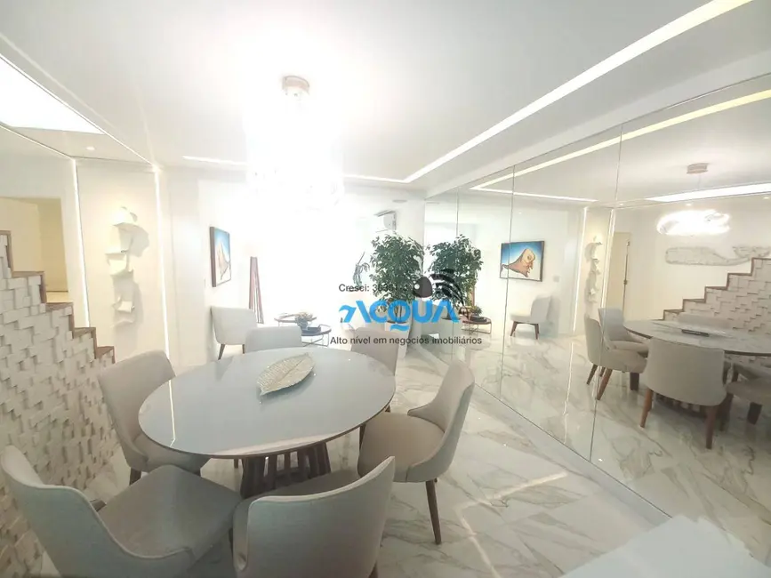 Foto 1 de Cobertura com 4 quartos à venda, 200m2 em Jardim Três Marias, Guaruja - SP