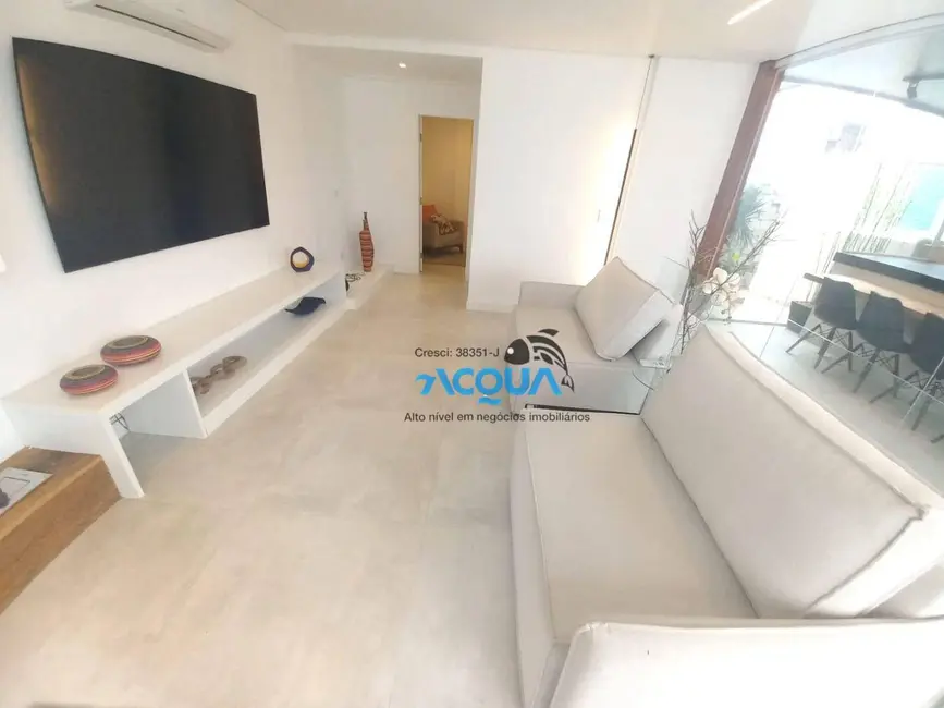 Cobertura com 4 quartos à venda, 200m2 em Jardim Três Marias, Guaruja - SP - imagem 4 Foto 4 de Cobertura com 4 quartos à venda, 200m2 em Jardim Três Marias, Guaruja - SP