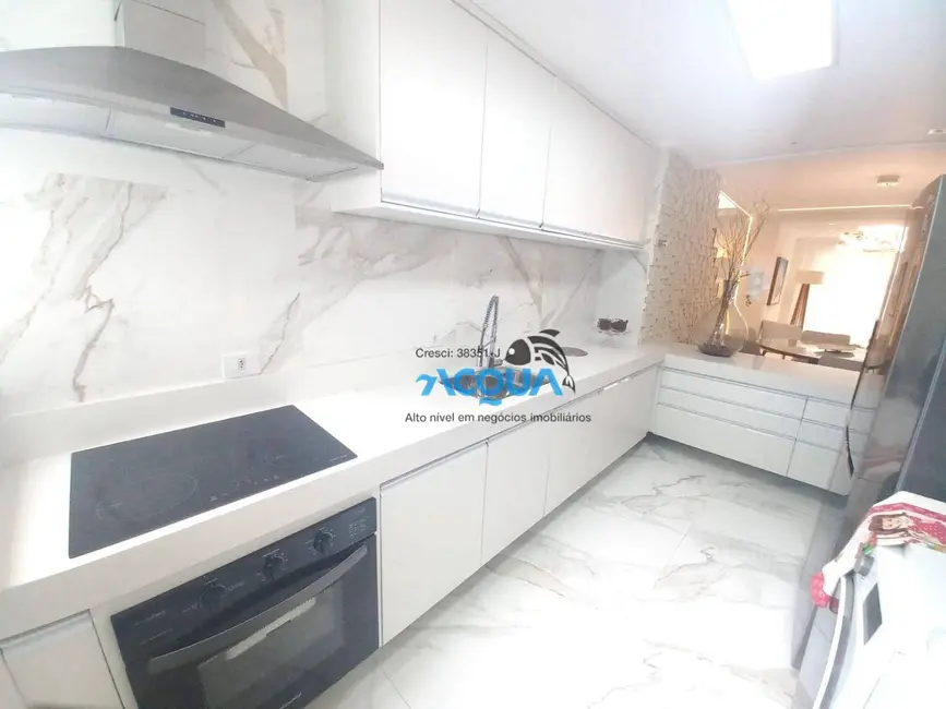 Cobertura com 4 quartos à venda, 200m2 em Jardim Três Marias, Guaruja - SP - imagem 3 Foto 3 de Cobertura com 4 quartos à venda, 200m2 em Jardim Três Marias, Guaruja - SP