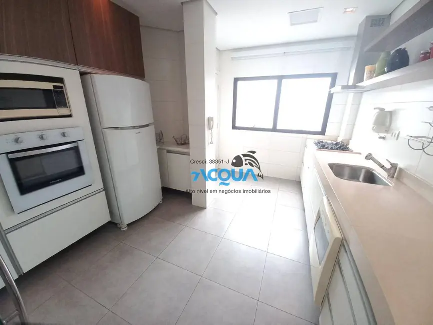 Cobertura com 4 quartos à venda, 200m2 em Guaruja - SP - imagem 8 Foto 8 de Cobertura com 4 quartos à venda, 200m2 em Guaruja - SP