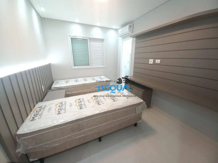 Foto 6 de Apartamento com 3 quartos à venda, 148m2 em Guaruja - SP