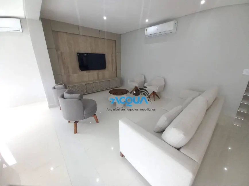 Foto 2 de Apartamento com 3 quartos à venda, 148m2 em Guaruja - SP
