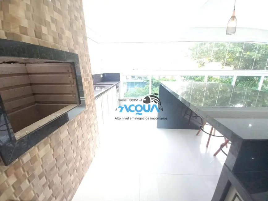Foto 8 de Apartamento com 3 quartos à venda, 148m2 em Guaruja - SP