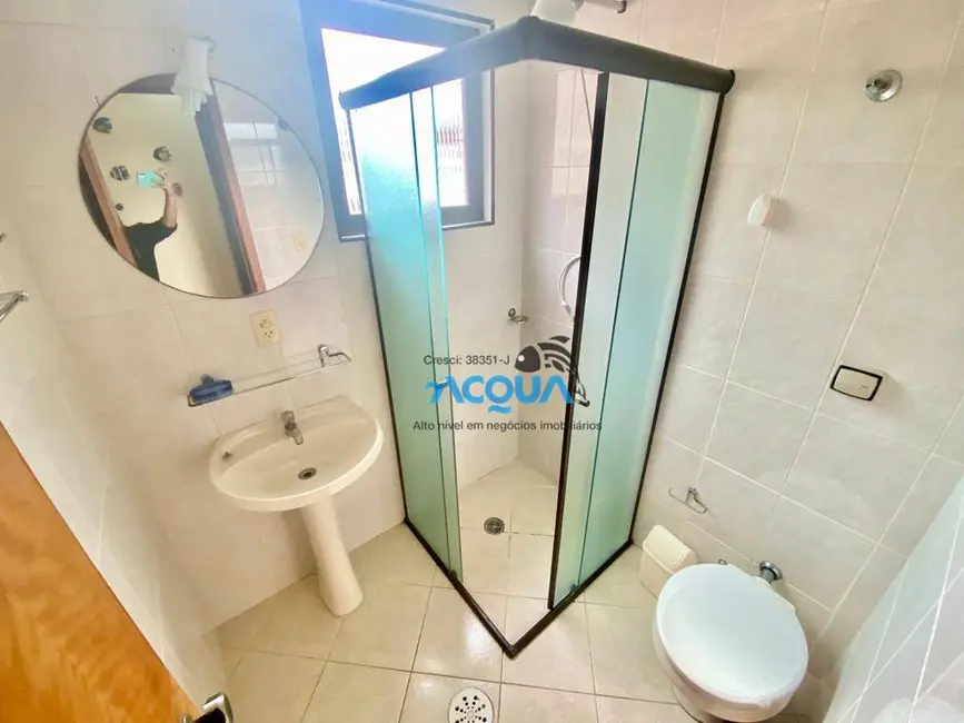 Foto 5 de Apartamento com 2 quartos à venda em Guaruja - SP