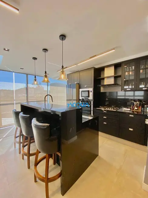 Cobertura com 3 quartos à venda, 250m2 em Barra Funda, Guaruja - SP - imagem 4 Foto 4 de Cobertura com 3 quartos à venda, 250m2 em Barra Funda, Guaruja - SP