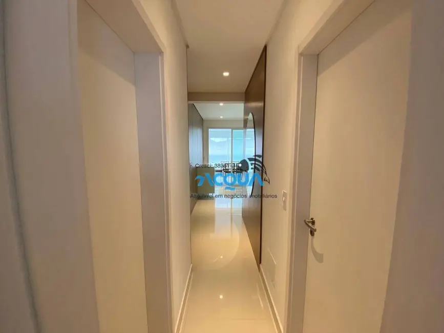Foto 8 de Apartamento com 3 quartos à venda, 150m2 em Guaruja - SP
