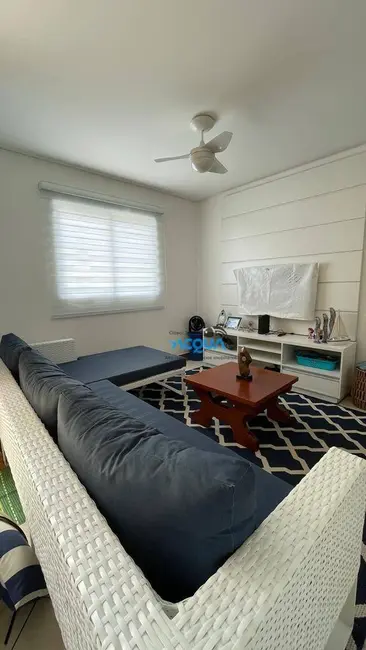 Sobrado com 3 quartos à venda, 130m2 em Guaruja - SP - imagem 3 Foto 3 de Sobrado com 3 quartos à venda, 130m2 em Guaruja - SP