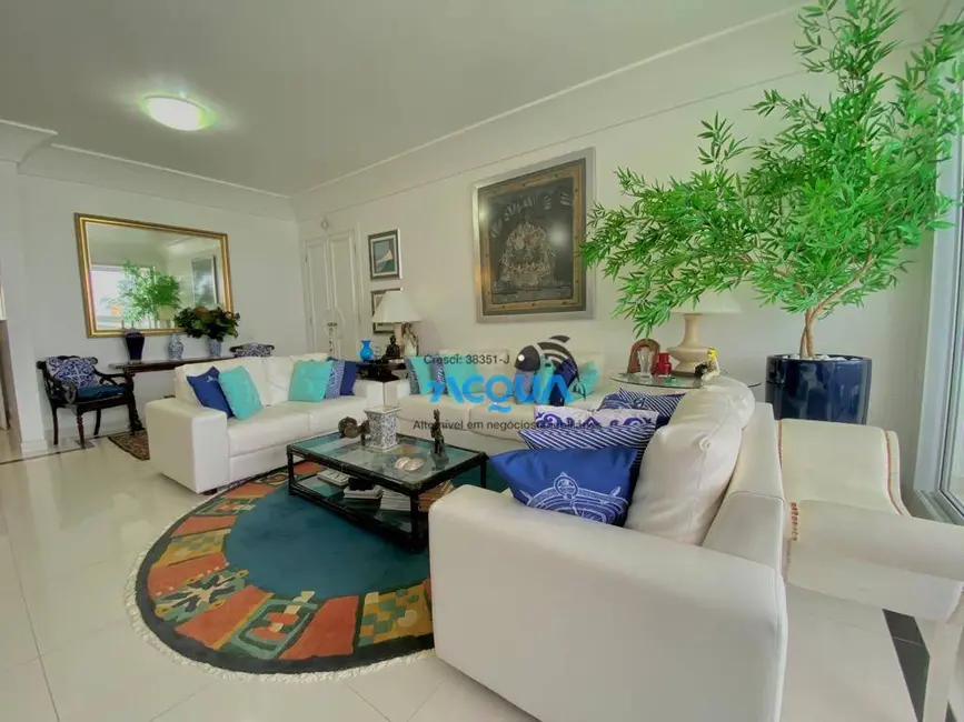 Apartamento com 5 quartos à venda, 190m2 em Guaruja - SP - imagem 1 Foto 1 de Apartamento com 5 quartos à venda, 190m2 em Guaruja - SP