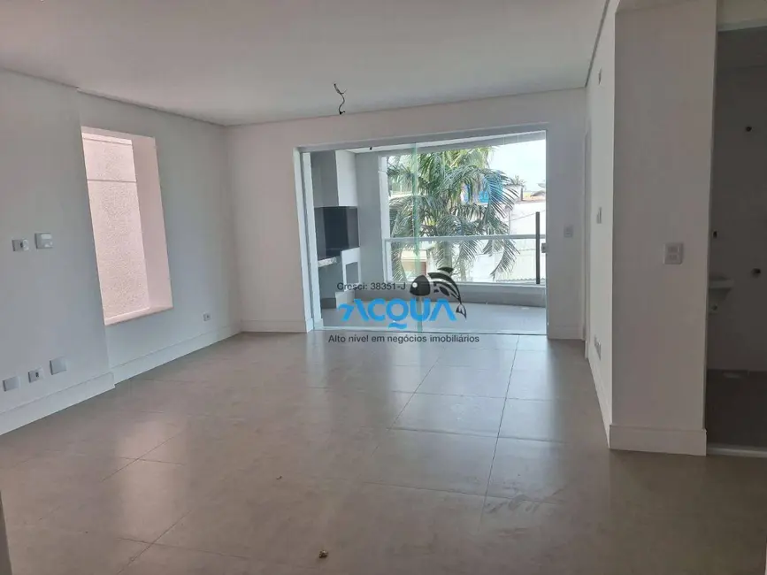 Foto 1 de Apartamento com 3 quartos à venda, 117m2 em Guaruja - SP