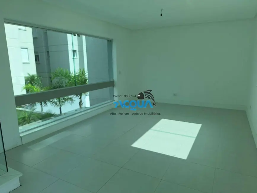 Apartamento com 3 quartos à venda, 117m2 em Guaruja - SP - imagem 5 Foto 5 de Apartamento com 3 quartos à venda, 117m2 em Guaruja - SP