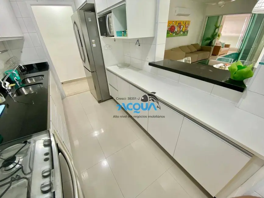 Foto 6 de Apartamento com 3 quartos à venda, 130m2 em Guaruja - SP