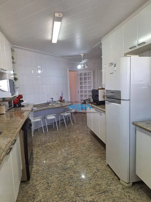 Foto 8 de Apartamento com 3 quartos à venda, 160m2 em Guaruja - SP