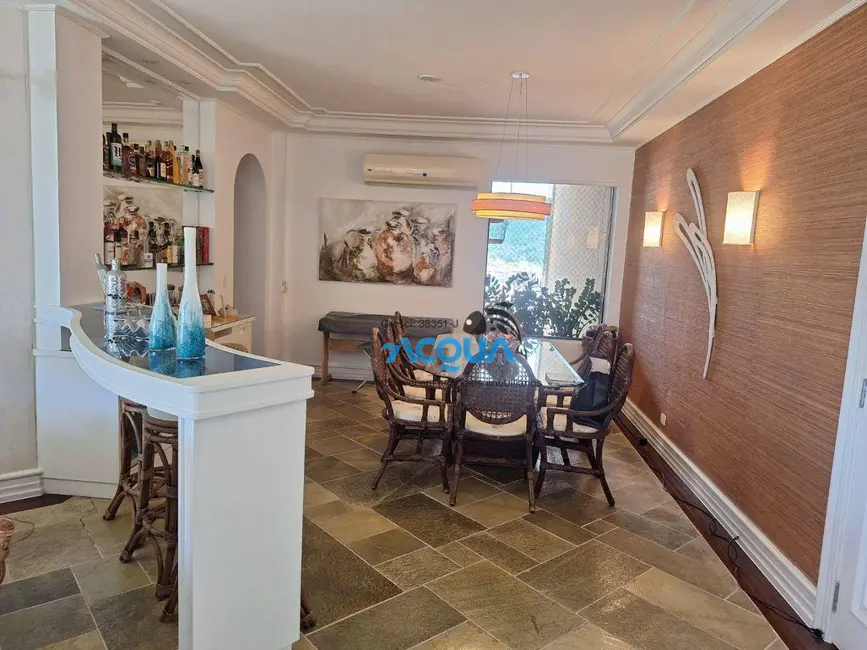 Foto 4 de Apartamento com 3 quartos à venda, 160m2 em Guaruja - SP