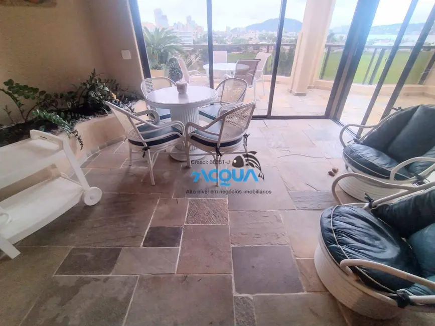 Cobertura com 4 quartos à venda em Guaruja - SP - imagem 3 Foto 3 de Cobertura com 4 quartos à venda em Guaruja - SP