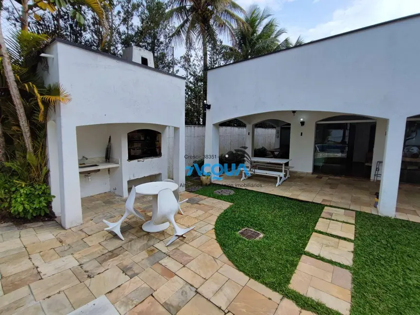 Casa de Condomínio com 4 quartos à venda, 1000m2 em Jardim Acapulco, Guaruja - SP - imagem 6 Foto 6 de Casa de Condomínio com 4 quartos à venda, 1000m2 em Jardim Acapulco, Guaruja - SP