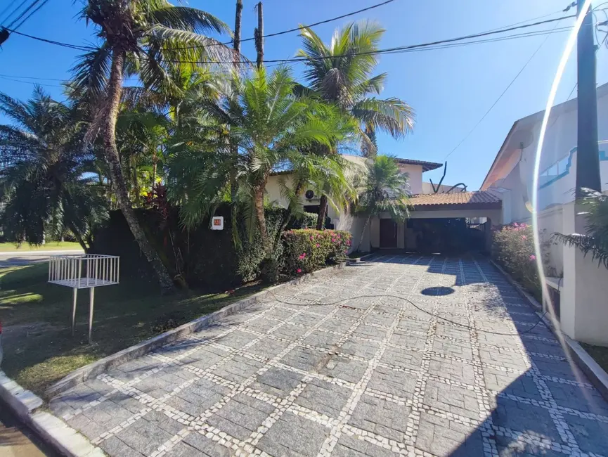 Casa de Condomínio com 5 quartos à venda em Jardim Acapulco, Guaruja - SP - imagem 3 Foto 3 de Casa de Condomínio com 5 quartos à venda em Jardim Acapulco, Guaruja - SP