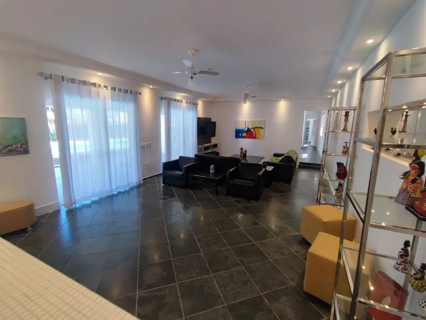 Casa de Condomínio com 5 quartos à venda em Jardim Acapulco, Guaruja - SP - imagem 8 Foto 8 de Casa de Condomínio com 5 quartos à venda em Jardim Acapulco, Guaruja - SP