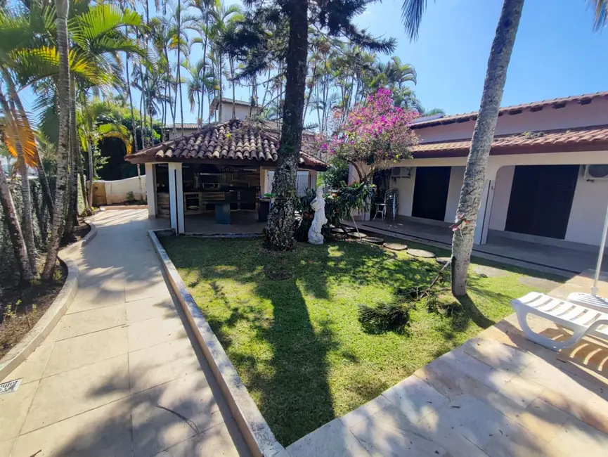 Casa de Condomínio com 5 quartos à venda em Jardim Acapulco, Guaruja - SP - imagem 4 Foto 4 de Casa de Condomínio com 5 quartos à venda em Jardim Acapulco, Guaruja - SP