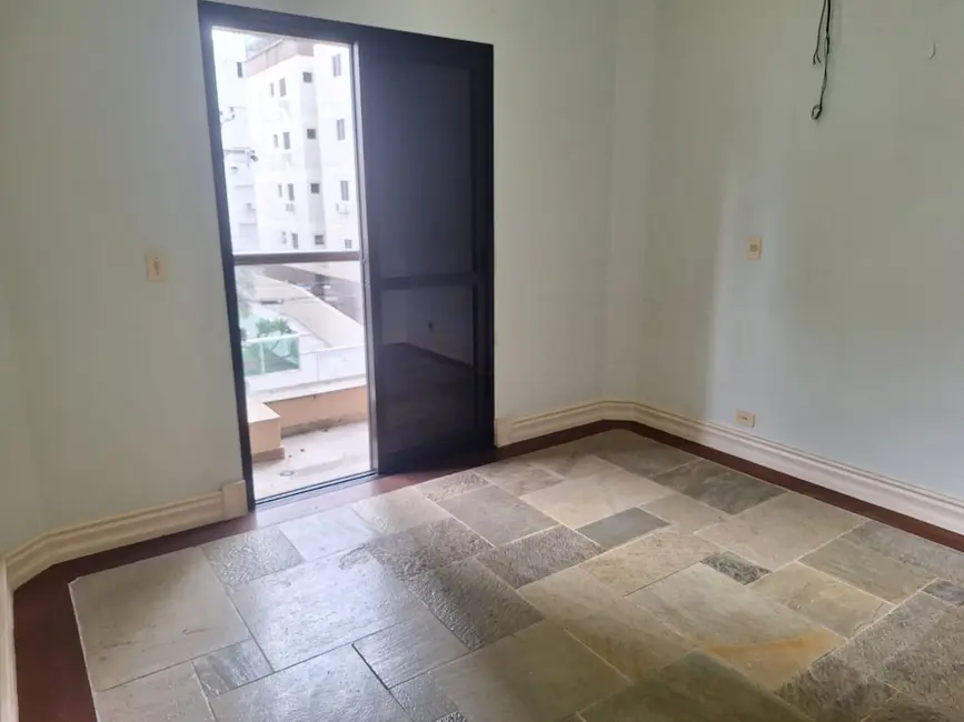 Apartamento com 3 quartos à venda, 160m2 em Guaruja - SP - imagem 8 Foto 8 de Apartamento com 3 quartos à venda, 160m2 em Guaruja - SP