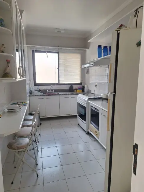 Cobertura com 3 quartos à venda, 260m2 em Guaruja - SP - imagem 4 Foto 4 de Cobertura com 3 quartos à venda, 260m2 em Guaruja - SP