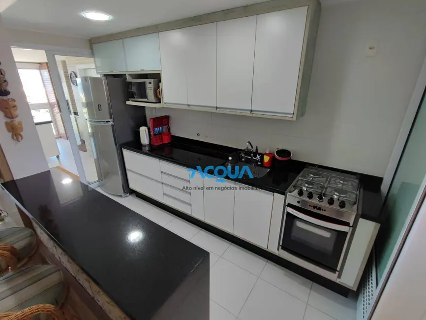 Foto 6 de Apartamento com 3 quartos à venda, 110m2 em Guaruja - SP