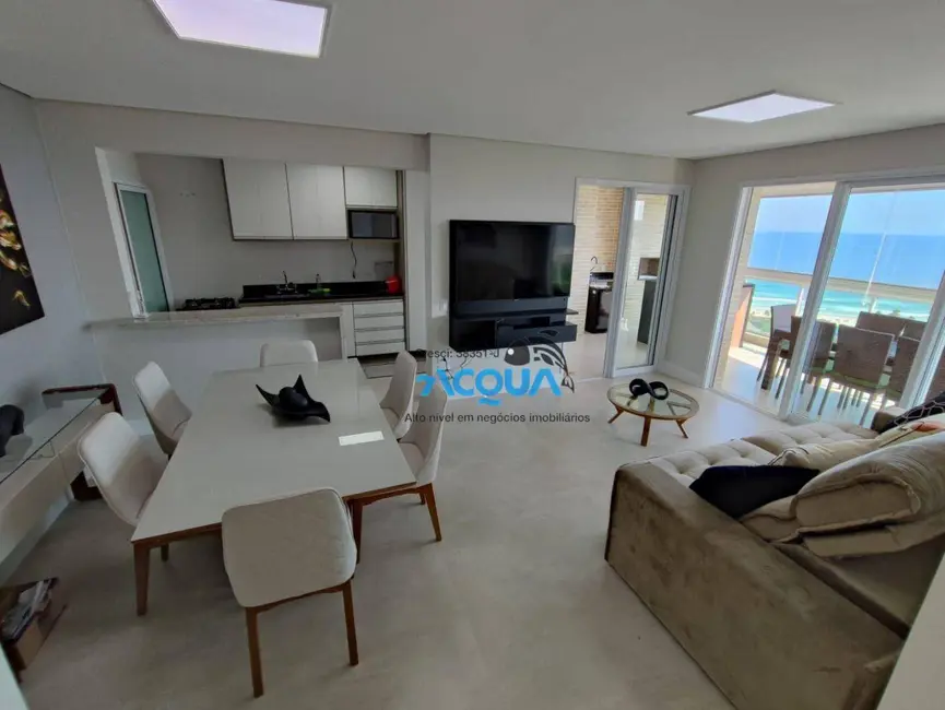 Foto 2 de Apartamento com 4 quartos à venda, 125m2 em Guaruja - SP