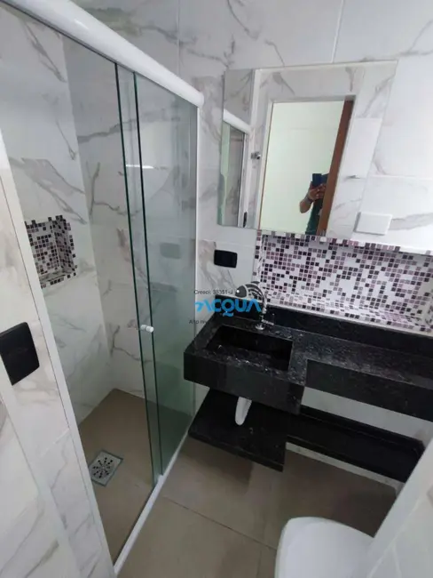 Apartamento com 2 quartos para alugar, 72m2 em Jardim Três Marias, Guaruja - SP - imagem 7 Foto 7 de Apartamento com 2 quartos para alugar, 72m2 em Jardim Três Marias, Guaruja - SP