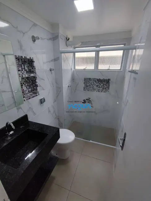 Apartamento com 2 quartos para alugar, 72m2 em Jardim Três Marias, Guaruja - SP - imagem 6 Foto 6 de Apartamento com 2 quartos para alugar, 72m2 em Jardim Três Marias, Guaruja - SP