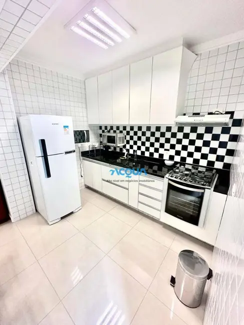 Apartamento com 3 quartos à venda, 140m2 em Guaruja - SP - imagem 4 Foto 4 de Apartamento com 3 quartos à venda, 140m2 em Guaruja - SP
