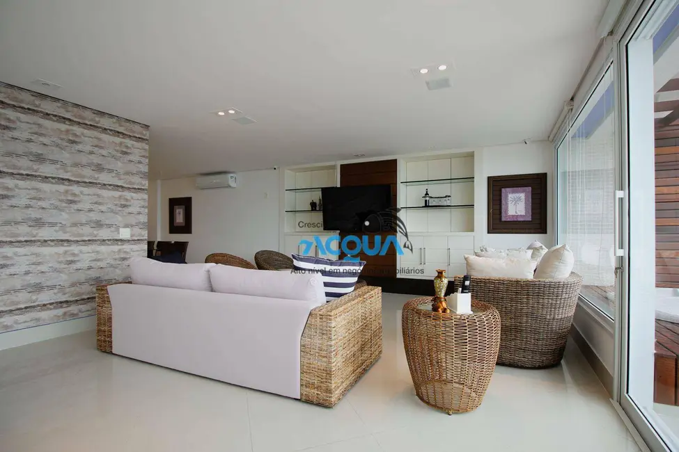 Foto 1 de Apartamento com 4 quartos à venda, 255m2 em Guaruja - SP