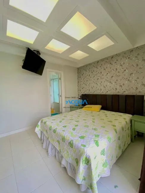 Foto 9 de Apartamento com 4 quartos à venda, 256m2 em Jardim Astúrias, Guaruja - SP