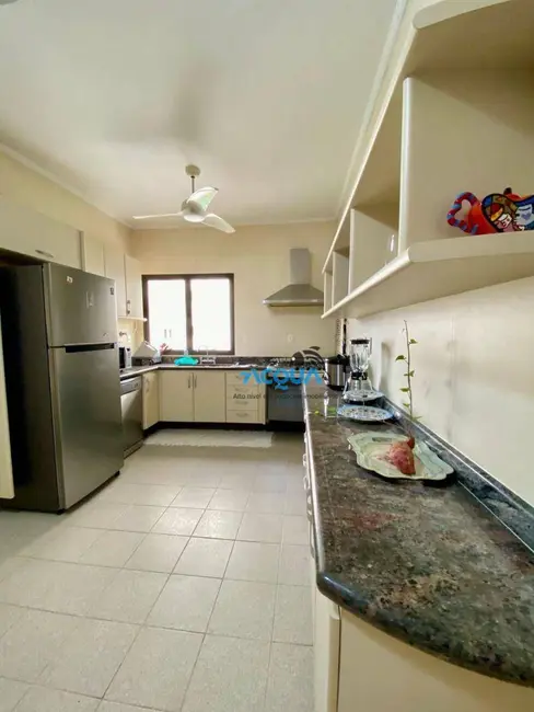 Foto 9 de Apartamento com 4 quartos à venda, 256m2 em Jardim Astúrias, Guaruja - SP