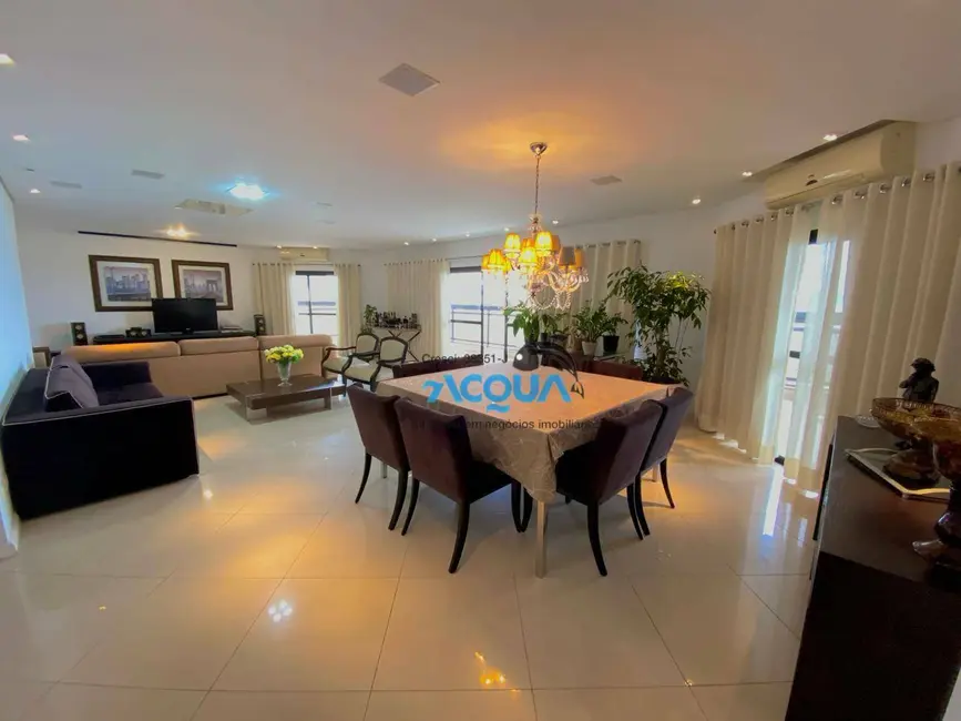 Foto 1 de Apartamento com 4 quartos à venda, 256m2 em Jardim Astúrias, Guaruja - SP
