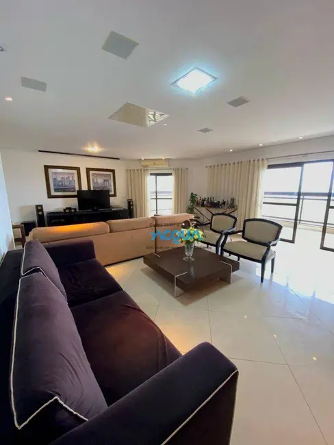 Apartamento com 4 quartos à venda, 256m2 em Jardim Astúrias, Guaruja - SP - imagem 4 Foto 4 de Apartamento com 4 quartos à venda, 256m2 em Jardim Astúrias, Guaruja - SP