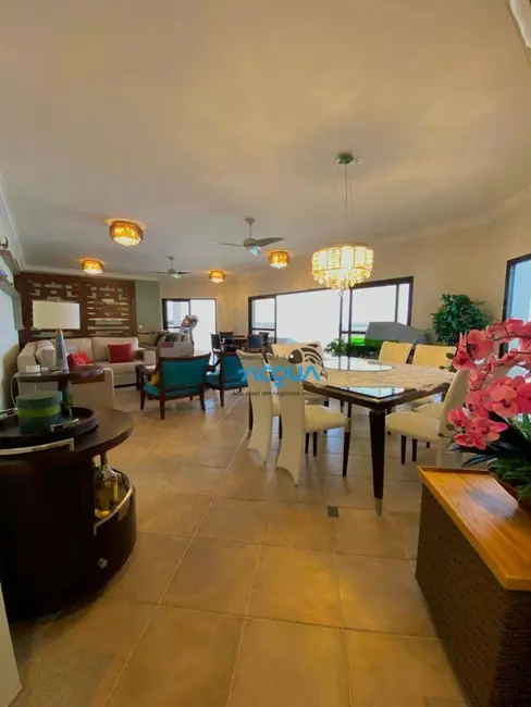 Apartamento com 4 quartos à venda, 256m2 em Jardim Astúrias, Guaruja - SP - imagem 3 Foto 3 de Apartamento com 4 quartos à venda, 256m2 em Jardim Astúrias, Guaruja - SP