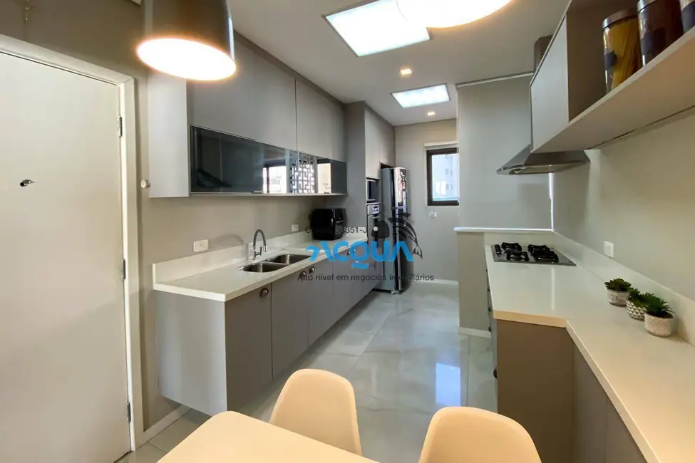 Foto 9 de Apartamento com 3 quartos à venda, 130m2 em Jardim Astúrias, Guaruja - SP