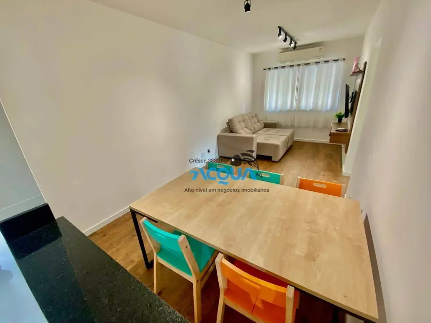 Foto 2 de Apartamento com 2 quartos à venda em Guaruja - SP