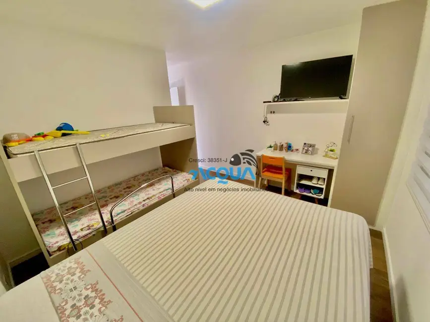 Foto 6 de Apartamento com 2 quartos à venda em Guaruja - SP
