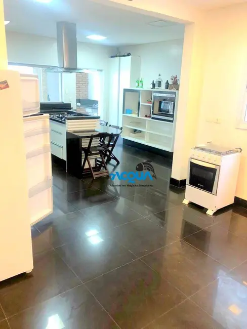 Casa com 6 quartos à venda, 500m2 em Jardim Virgínia, Guaruja - SP - imagem 6 Foto 6 de Casa com 6 quartos à venda, 500m2 em Jardim Virgínia, Guaruja - SP