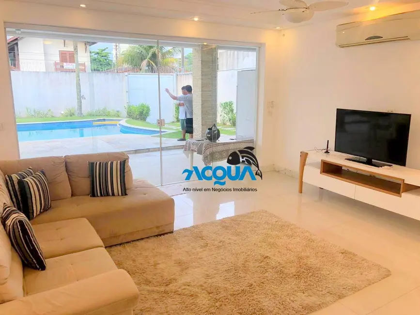 Casa com 6 quartos à venda, 500m2 em Jardim Virgínia, Guaruja - SP - imagem 3 Foto 3 de Casa com 6 quartos à venda, 500m2 em Jardim Virgínia, Guaruja - SP