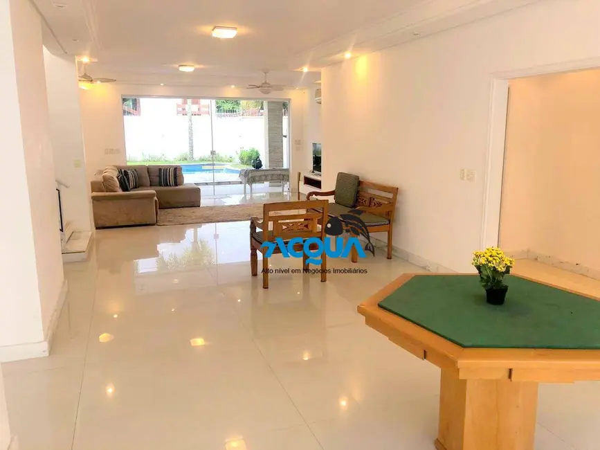 Casa com 6 quartos à venda, 500m2 em Jardim Virgínia, Guaruja - SP - imagem 7 Foto 7 de Casa com 6 quartos à venda, 500m2 em Jardim Virgínia, Guaruja - SP