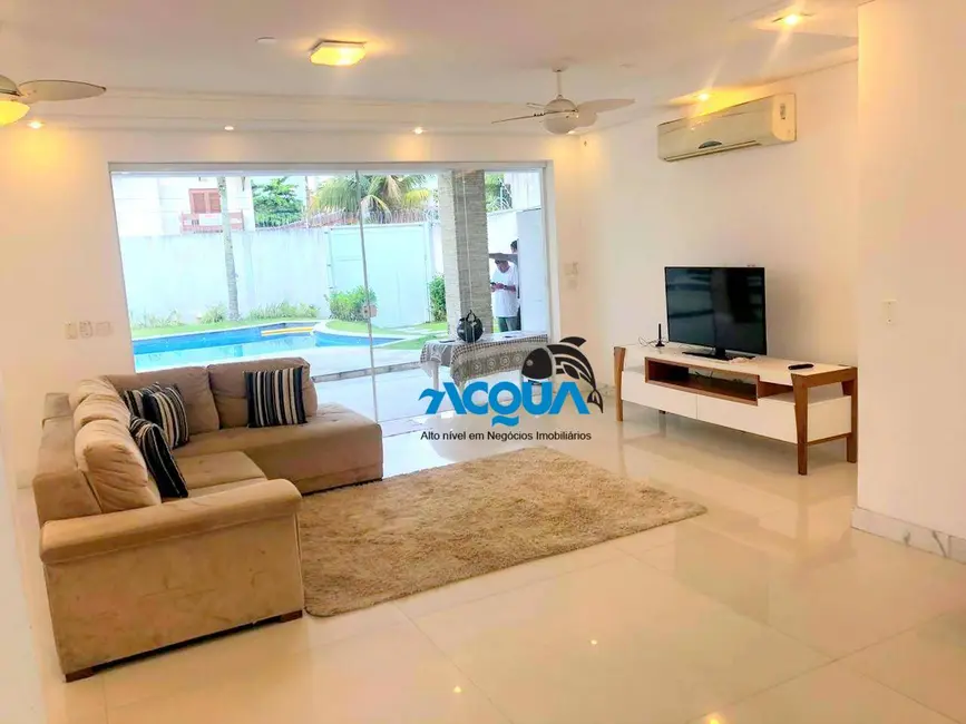 Casa com 6 quartos à venda, 500m2 em Jardim Virgínia, Guaruja - SP - imagem 1 Foto 1 de Casa com 6 quartos à venda, 500m2 em Jardim Virgínia, Guaruja - SP