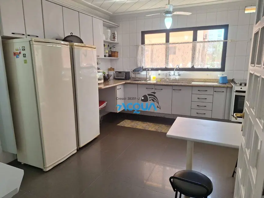 Foto 6 de Apartamento com 4 quartos à venda, 200m2 em Guaruja - SP