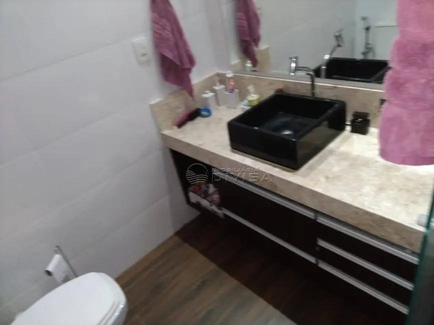 Foto 8 de Casa com 4 quartos à venda, 200m2 em Itupeva - SP