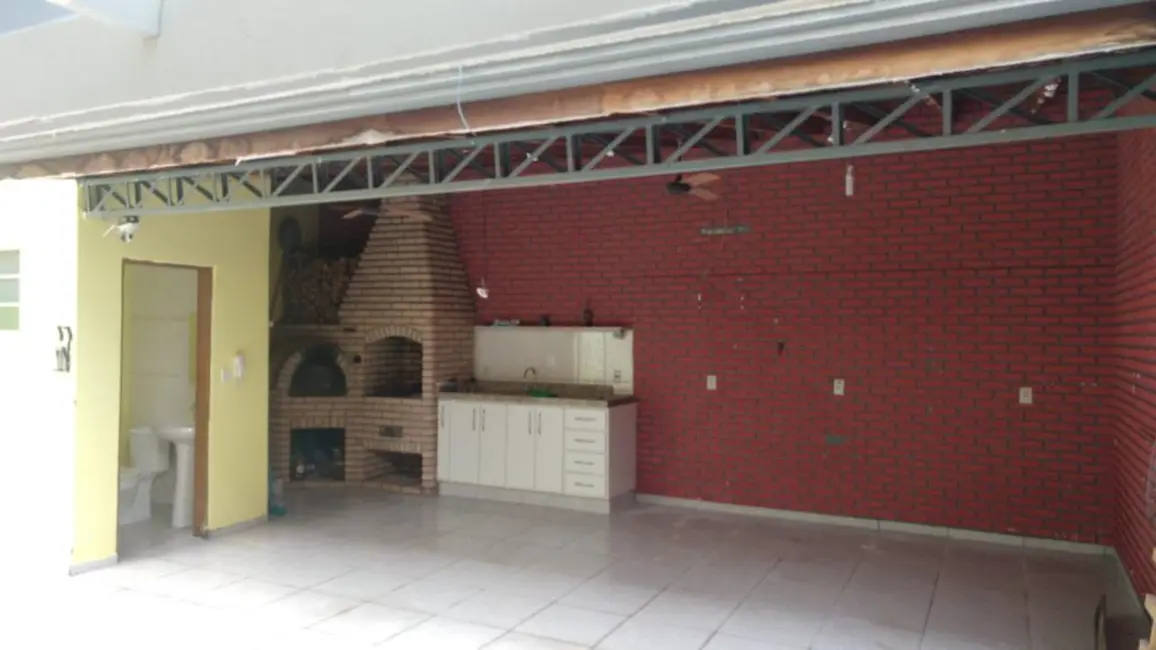 Foto 2 de Casa com 4 quartos à venda, 200m2 em Itupeva - SP