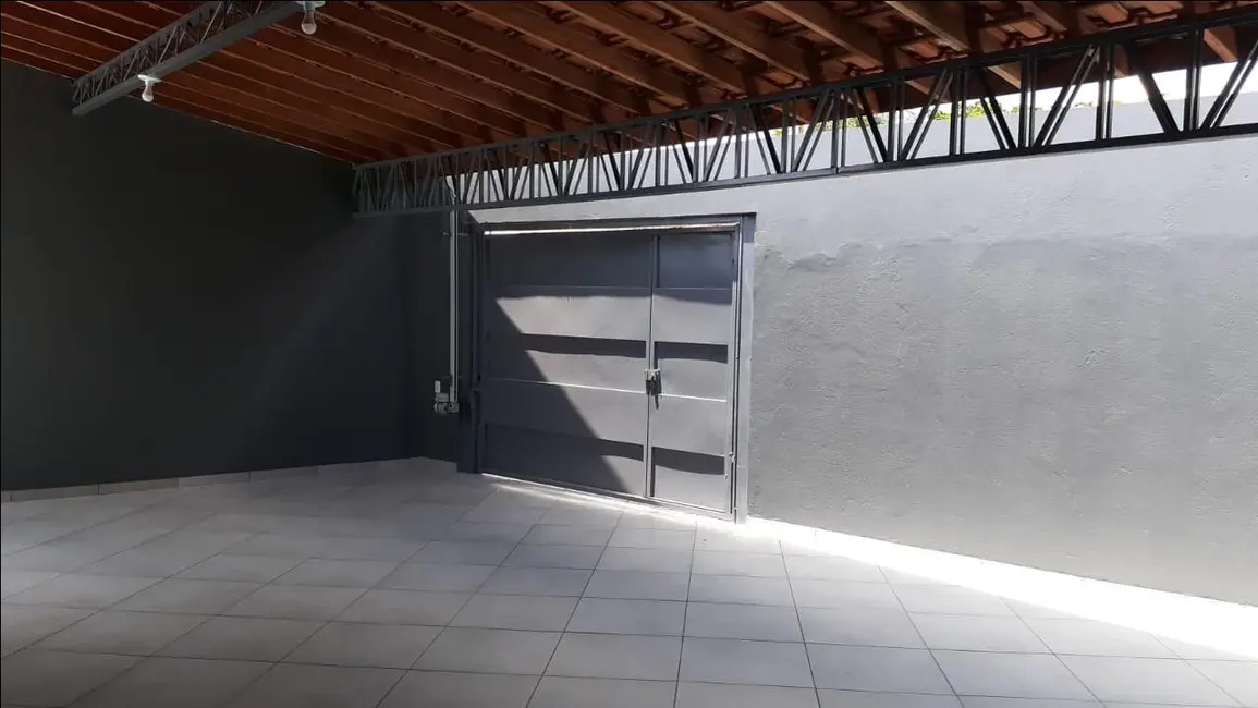 Foto 2 de Casa com 2 quartos à venda, 240m2 em Elias Fausto - SP