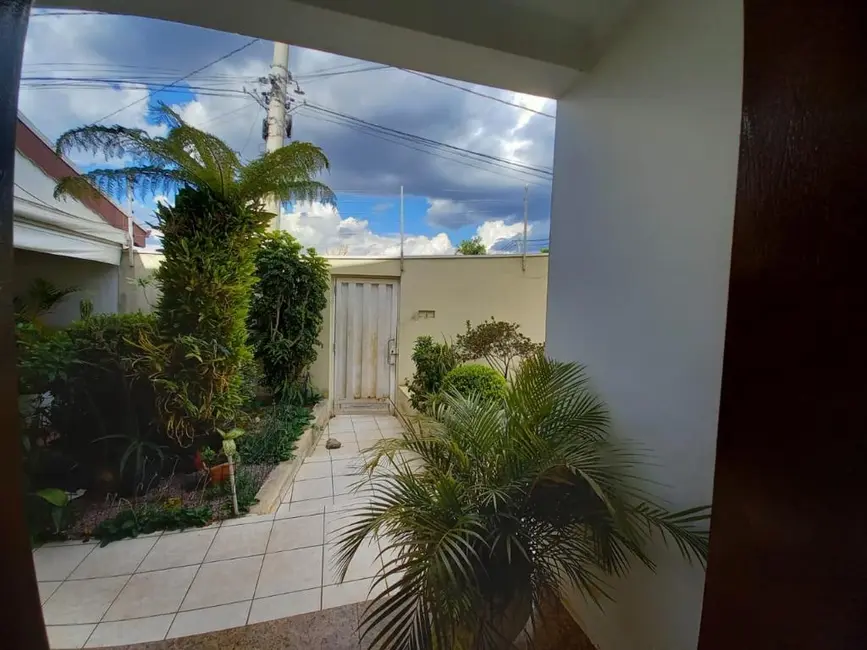 Sobrado com 3 quartos à venda, 275m2 em Itupeva - SP - imagem 3 Foto 3 de Sobrado com 3 quartos à venda, 275m2 em Itupeva - SP