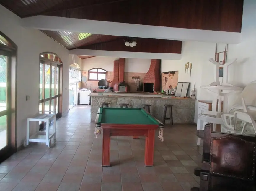 Chácara com 6 quartos à venda, 2000m2 em Itupeva - SP - imagem 3 Foto 3 de Chácara com 6 quartos à venda, 2000m2 em Itupeva - SP